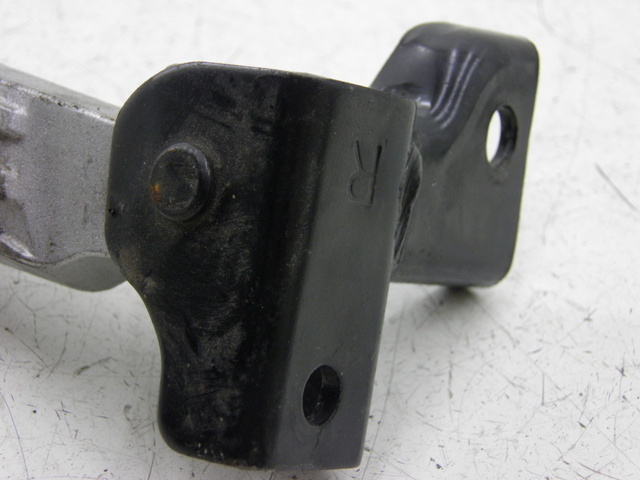 photo de REAR RIGHT FOOTREST PEUGEOT TWEET 125 (2010 - 2017) - Component detail