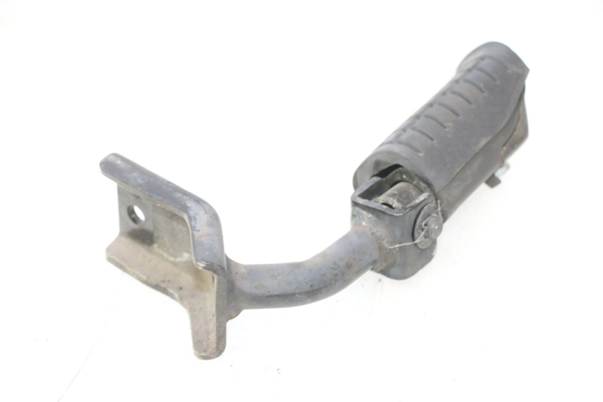 photo de REAR RIGHT FOOTREST DAELIM S2 125 (2006 - 2007) - Technical close-up