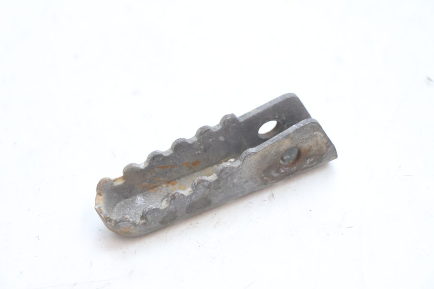 photo de REAR RIGHT FOOTREST DERBI SENDA 50 (2003 - 2005) - Zoom on usage condition