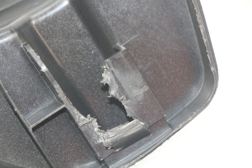 photo de RIGHT REAR FOOTREST APRILIA SR 2T 50 (2012 - 2017) - Alternative perspective