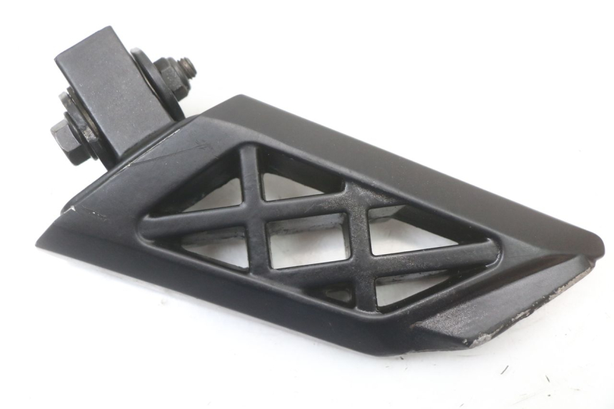 photo de REAR RIGHT FOOTREST PEUGEOT STREETZONE I 2T 50 (2018 - 2020) - Zoom on usage condition