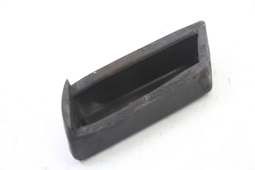 photo de REAR RIGHT FOOTREST PIAGGIO SUPER LX 125 (2000 - 2003) - Technical close-up