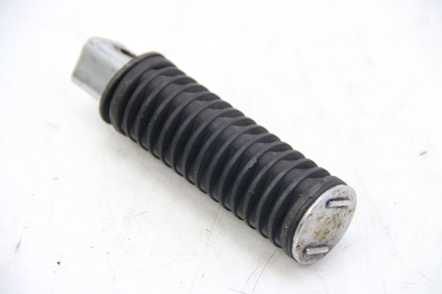 photo de RIGHT REAR FOOTREST HONDA VT C SHADOW 125 (1999 - 2007) - Main view