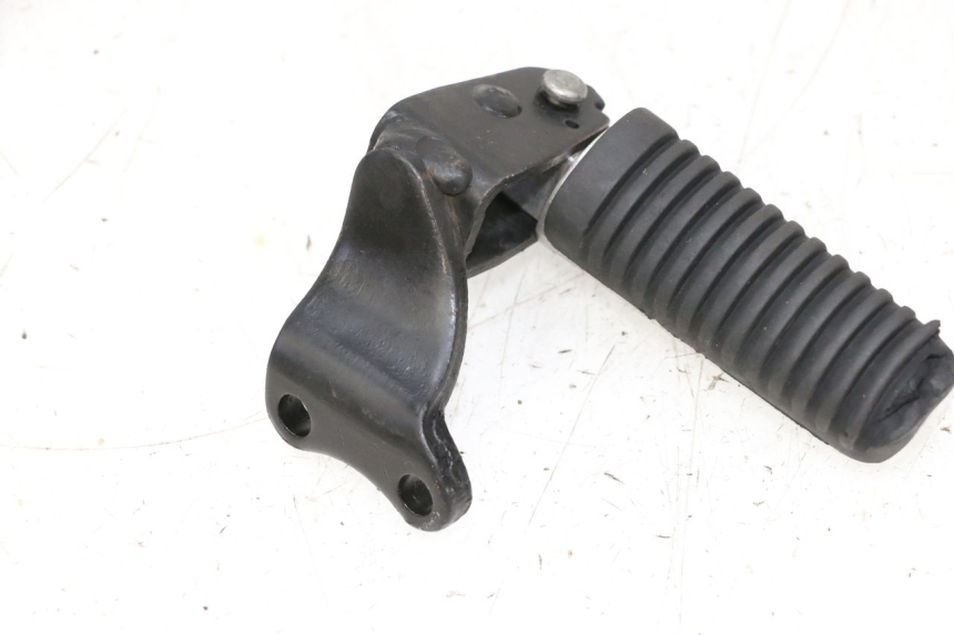 photo de REAR RIGHT FOOTREST YAMAHA XMAX X-MAX 125 (2006 - 2009) - Zoom on usage condition