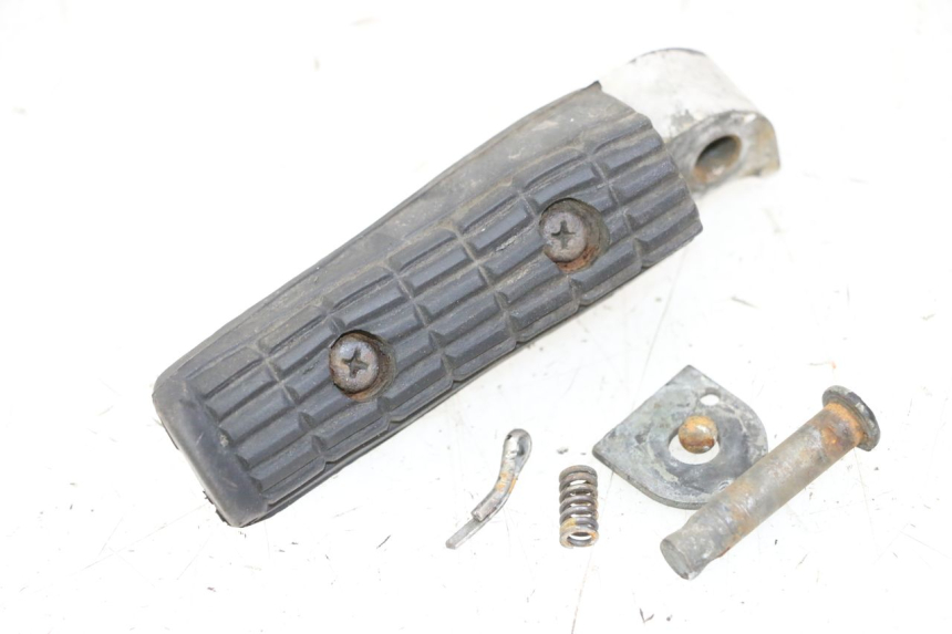 photo de REAR RIGHT FOOTREST YAMAHA XJN DIVERSION 600 (2000 - 2003) - Main view