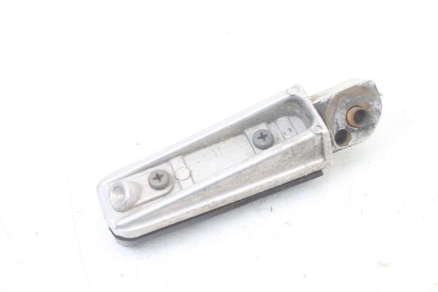 photo de REAR RIGHT FOOTREST YAMAHA FZS FAZER 600 (2001 - 2003) - Product overview