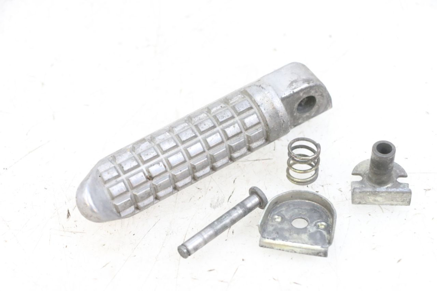 photo de REAR RIGHT FOOTREST KAWASAKI ZR 7 750 (1999 - 2004) - Main view