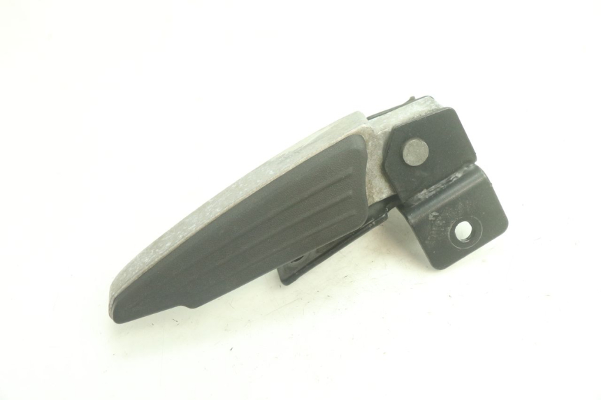 photo de REAR LEFT FOOTREST PEUGEOT CITYSTAR 2T 50 (2018 - 2021) - Component detail