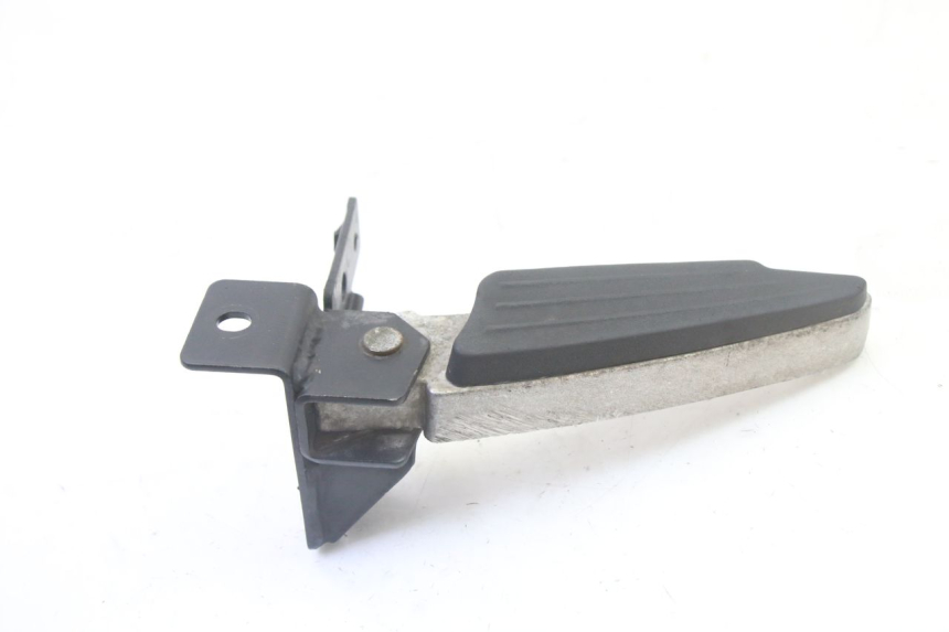 photo de LEFT REAR FOOTREST PEUGEOT CITYSTAR 50 (2013 - 2017) - Alternative perspective