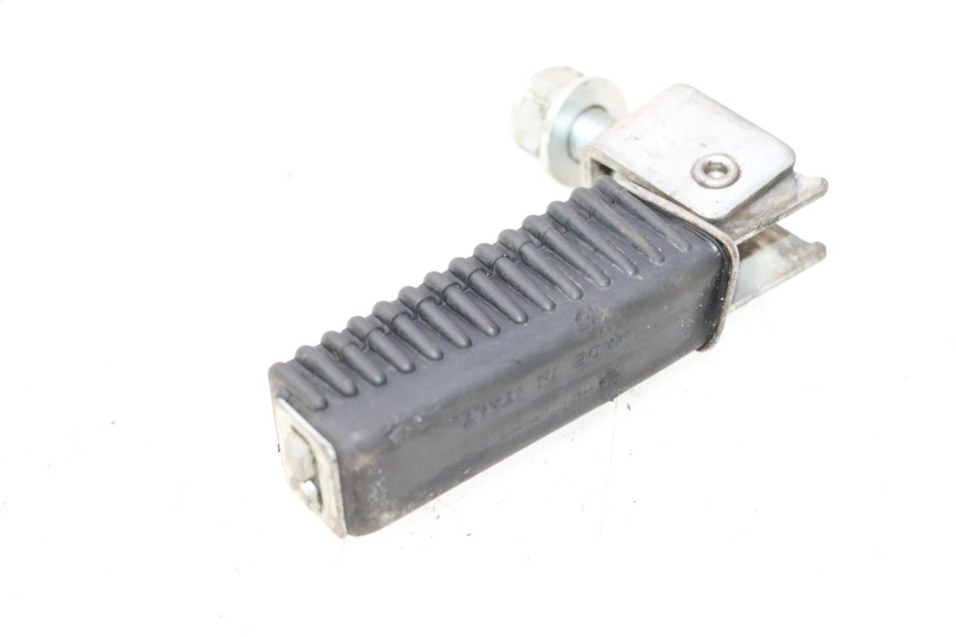 photo de REAR LEFT FOOTREST HM HONDA DERAPAGE 50 (2007 - 2009) - Component detail
