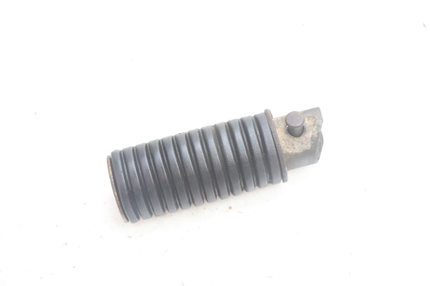 photo de REAR LEFT FOOTREST SUZUKI DR S 600 (1985 - 1989) - Component detail