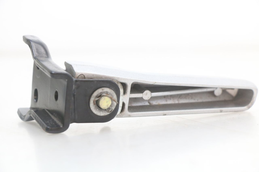 photo de REAR LEFT FOOTREST LONGJIA EASY MAX 125 (2020 - 2024) - Product overview