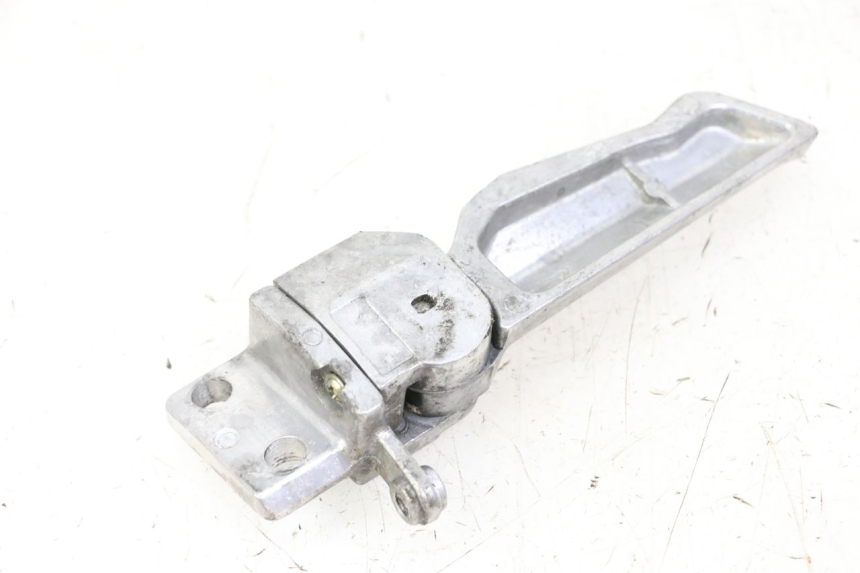 photo de LEFT REAR FOOTREST JM MOTORS EVOLIS 4T 50 (2018 - 2022) - Alternative perspective