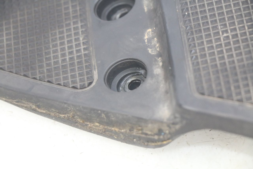 photo de LEFT REAR FOOTREST HONDA FES PANTHEON 2T 125 (1998 - 2002) - Product overview
