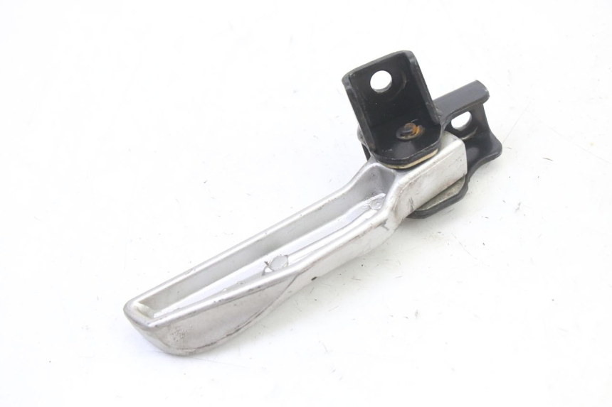 photo de REAR LEFT FOOTREST SYM FIDDLE 3 III 50 (2014 - 2020) - Technical close-up