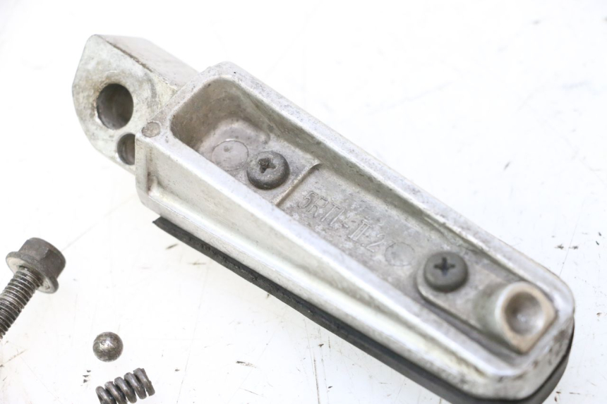 photo de REAR LEFT FOOTREST YAMAHA FJR 1300 (2001 - 2005) - Product overview