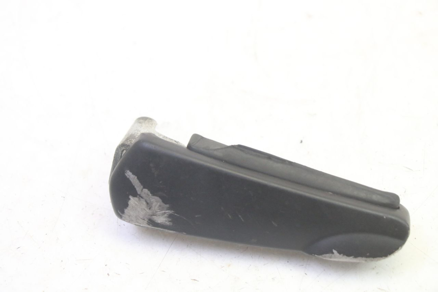 photo de REAR LEFT FOOTREST PIAGGIO FLY 4T 50 (2013 - 2017) - Technical close-up