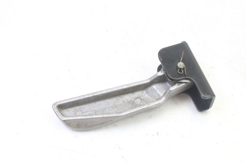 photo de REAR LEFT FOOTREST VENESI FLY RETRO 4T 50 (2020 - 2025) - Technical close-up