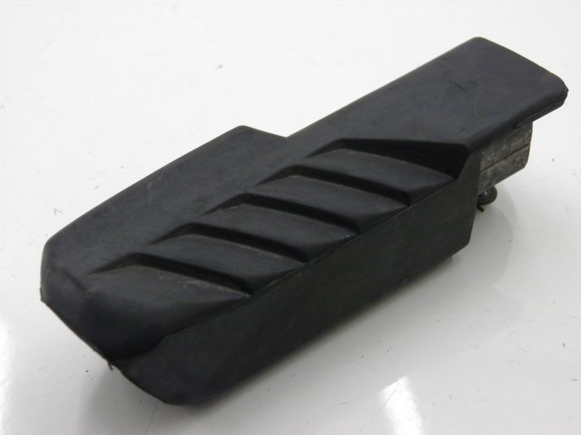 photo de REAR LEFT FOOTREST HONDA FES S-WING SWING 125 (2007 - 2015) - Main view
