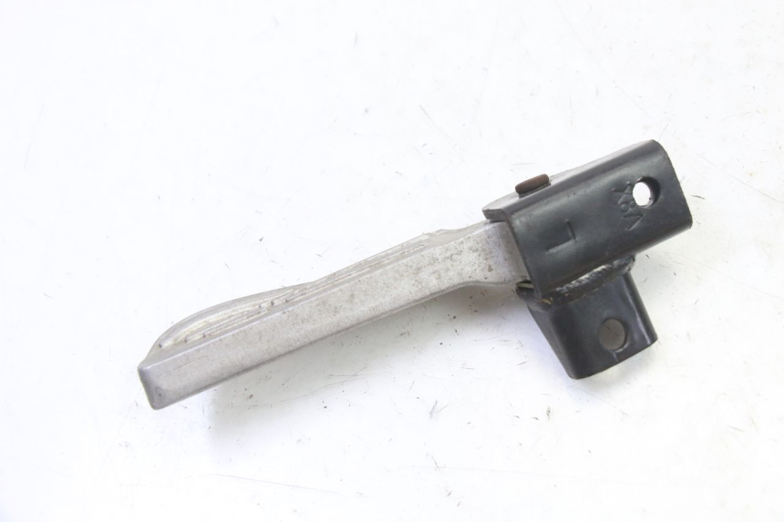 photo de LEFT REAR FOOTREST SYM JET 14 4T 50 (2018 - 2022) - Zoom on usage condition