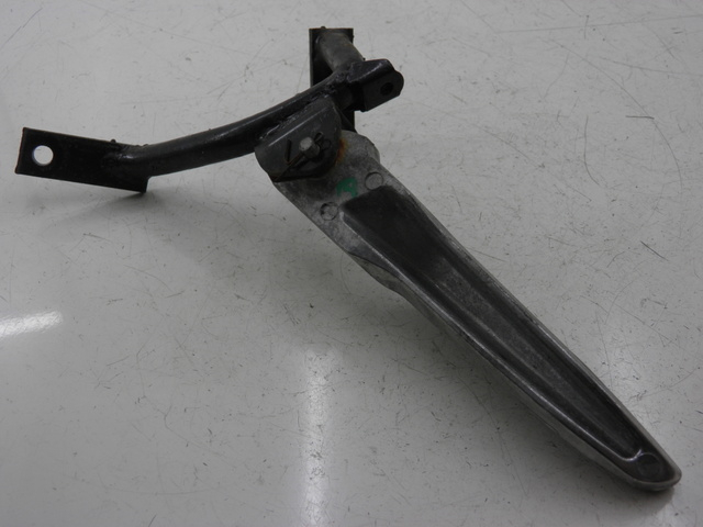 photo de REAR LEFT FOOTREST JONWAY RANGER 125 (2006 - 2014) - Zoom on usage condition