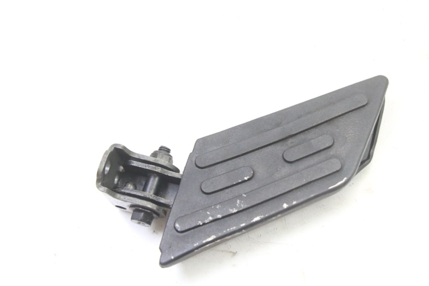 photo de LEFT REAR FOOTREST PEUGEOT KISBEE 2T 50 (2018 - 2022) - Component detail