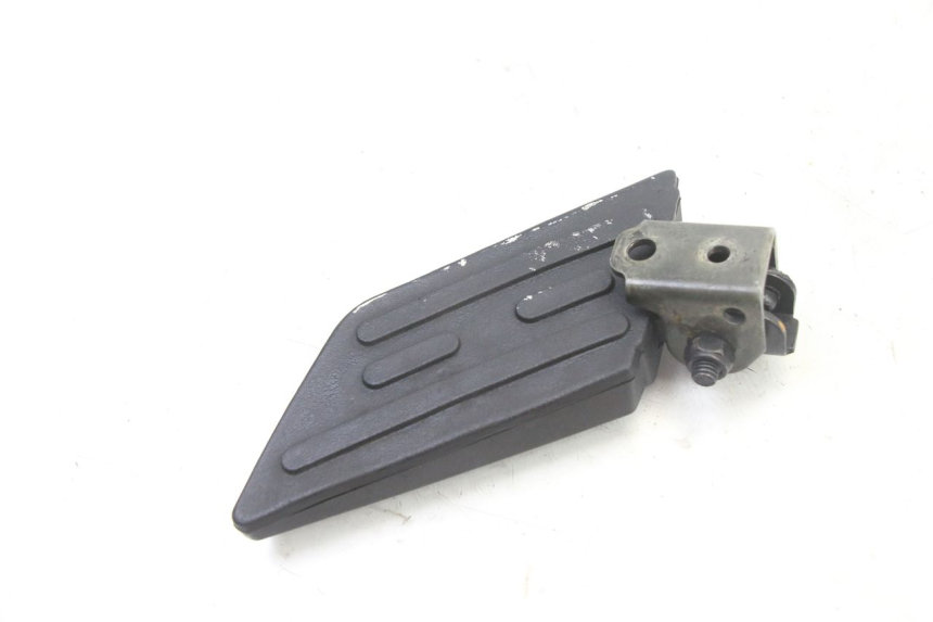 photo de LEFT REAR FOOTREST PEUGEOT KISBEE 2T 50 (2018 - 2022) - Alternative perspective