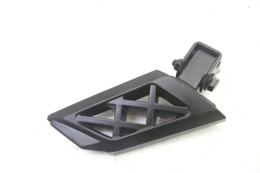 photo de LEFT REAR FOOTREST PEUGEOT KISBEE 4T 50 (2018 - 2022) - Alternative perspective