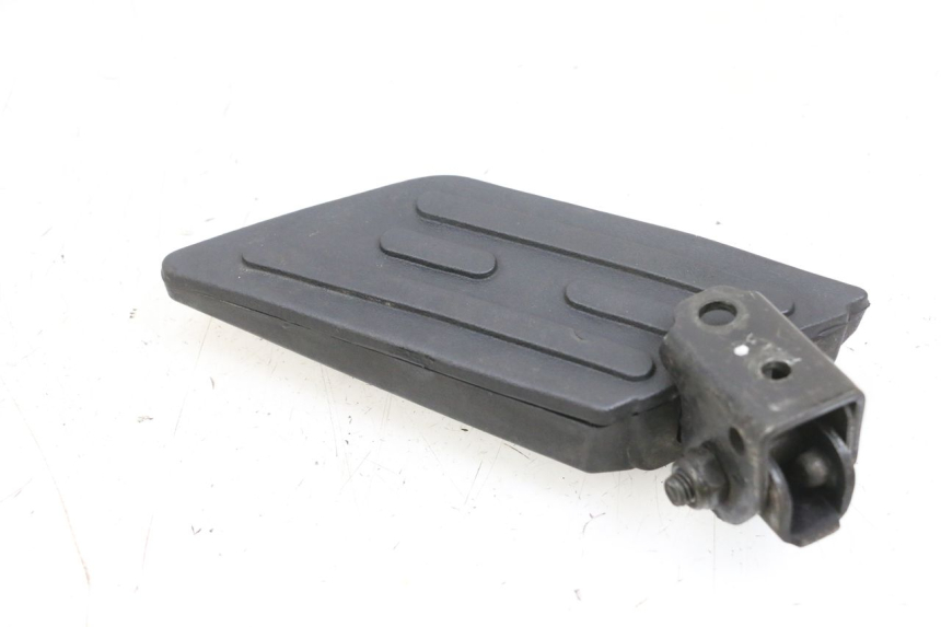 photo de LEFT REAR FOOTREST PEUGEOT KISBEE 4T 50 (2010 - 2017) - Component detail