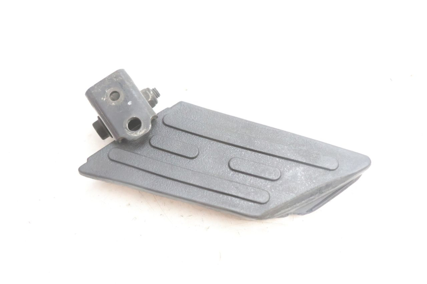 photo de LEFT REAR FOOTREST PEUGEOT KISBEE 4T 50 (2010 - 2017) - Component detail