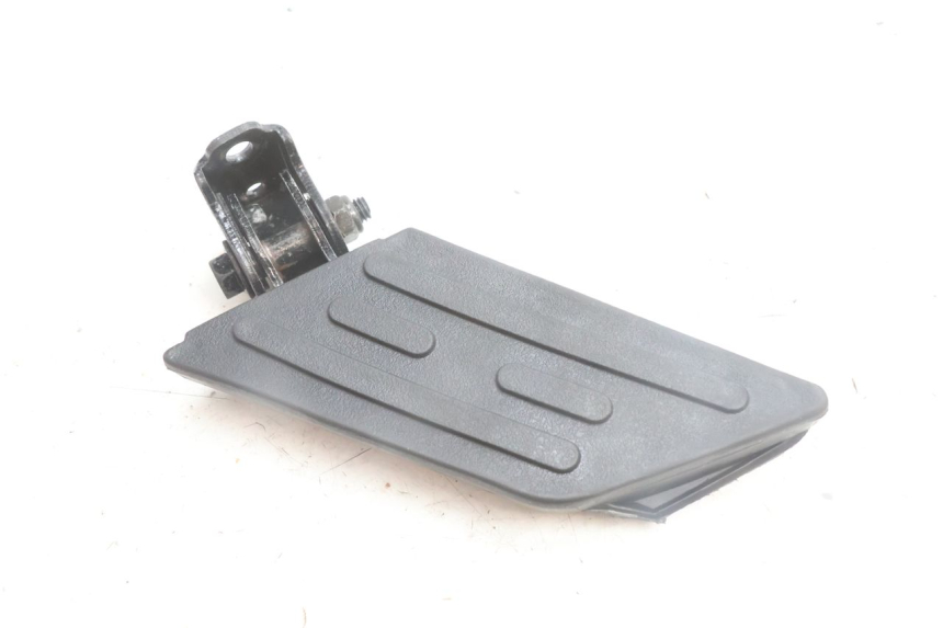 photo de LEFT REAR FOOTREST PEUGEOT KISBEE 4T 50 (2010 - 2017) - Main view