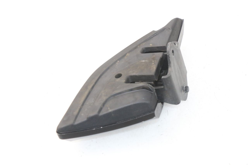 photo de REAR LEFT FOOTREST PEUGEOT METROPOLIS 400 (2017 - 2020) - Product overview