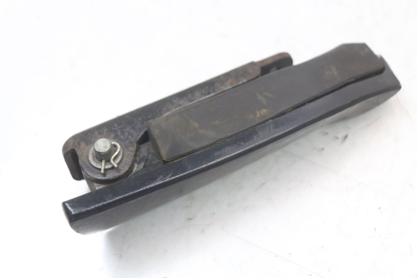 photo de REAR LEFT FOOTREST PIAGGIO MP3 HPE 350 (2018 - 2020) - Fixing points details