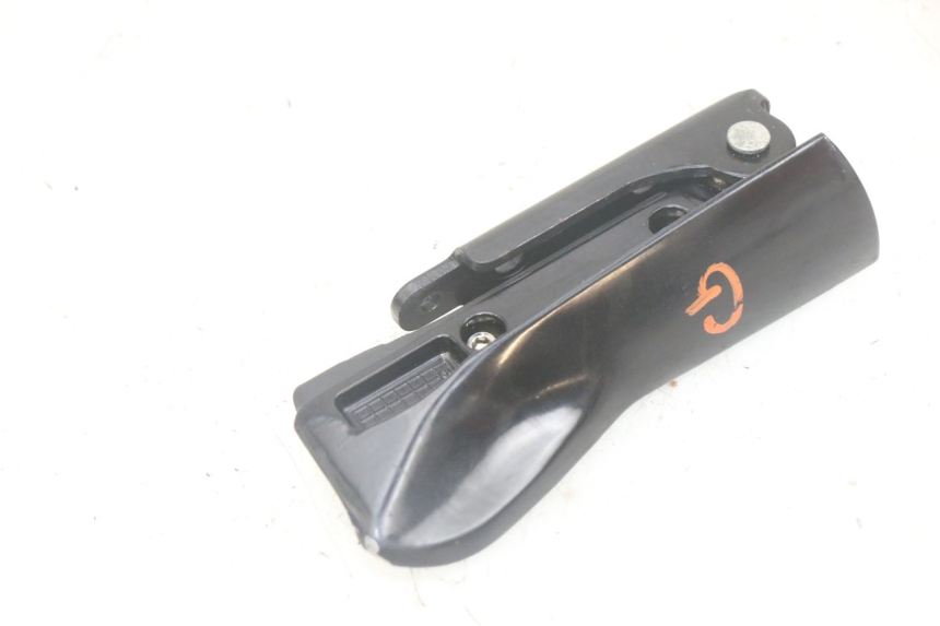 photo de REAR LEFT FOOTREST PIAGGIO MP3 HPE 300 (2019 - 2026) - Alternative perspective