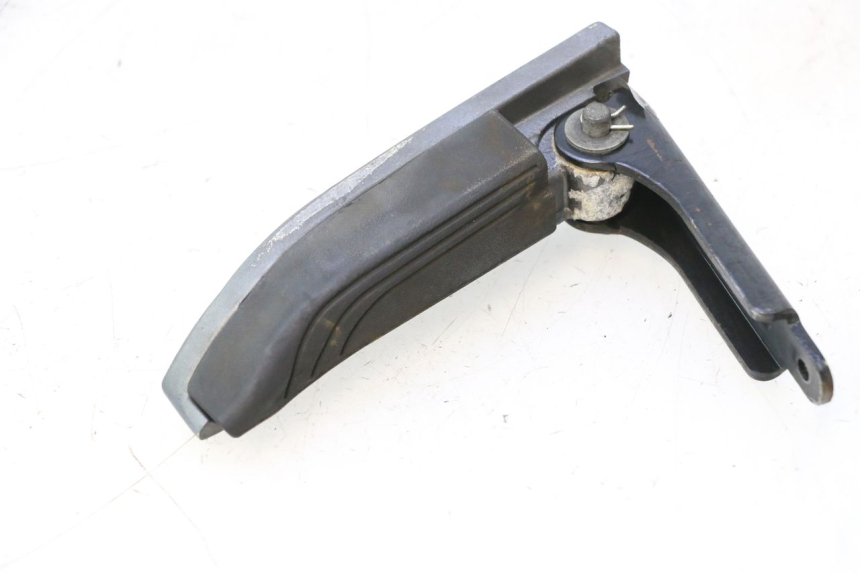 photo de REAR LEFT FOOTREST PIAGGIO MP3 500 (2016 - 2018) - Additional view of the item