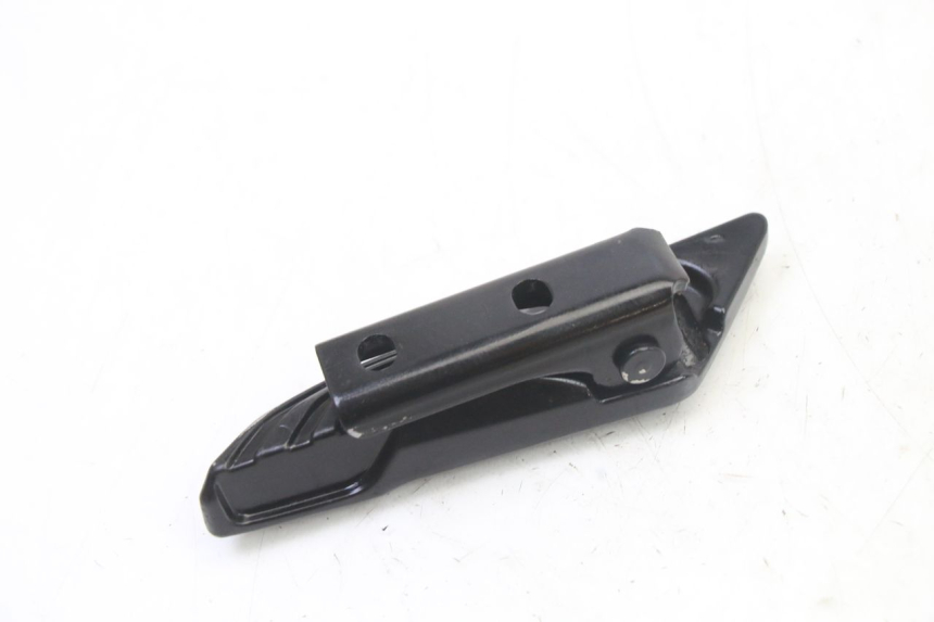 photo de LEFT REAR FOOTREST PIAGGIO NEW TYPHOON 50 (2018 - 2021) - Zoom on usage condition