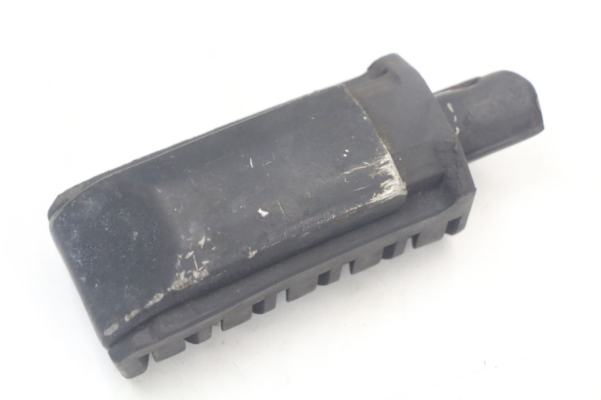 photo de REAR LEFT FOOTREST ASTOR ORCAL 125 (2015 - 2017) - Zoom on usage condition
