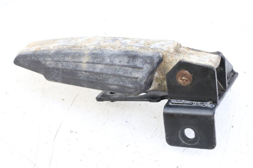 photo de LEFT REAR FOOTREST PEUGEOT CITYSTAR 50 (2013 - 2017) - Zoom on usage condition