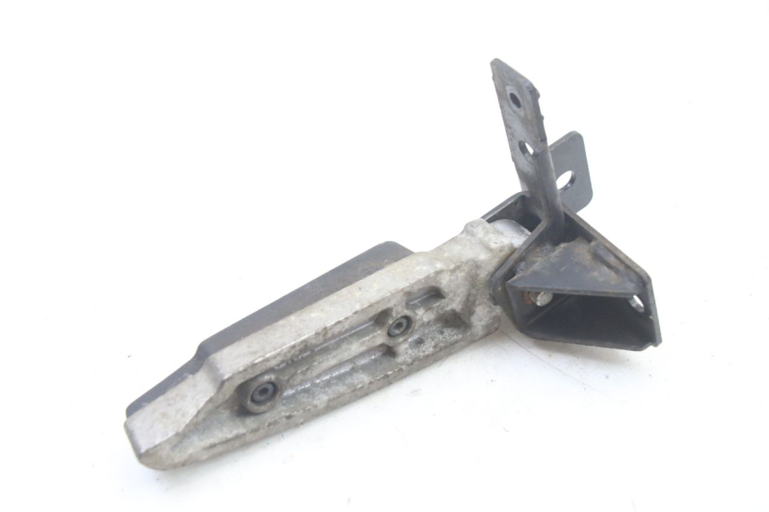 photo de REAR LEFT FOOTREST PEUGEOT SATELIS 125 (2013 - 2018) - Product overview