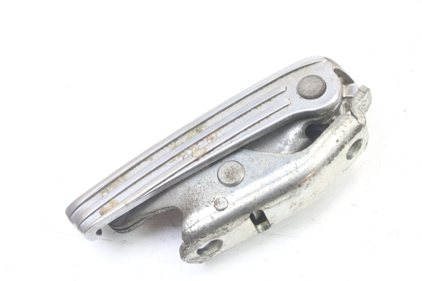 photo de REAR LEFT FOOTREST PIAGGIO VESPA GRANTURISMO 125 (2003 - 2007) - Product overview