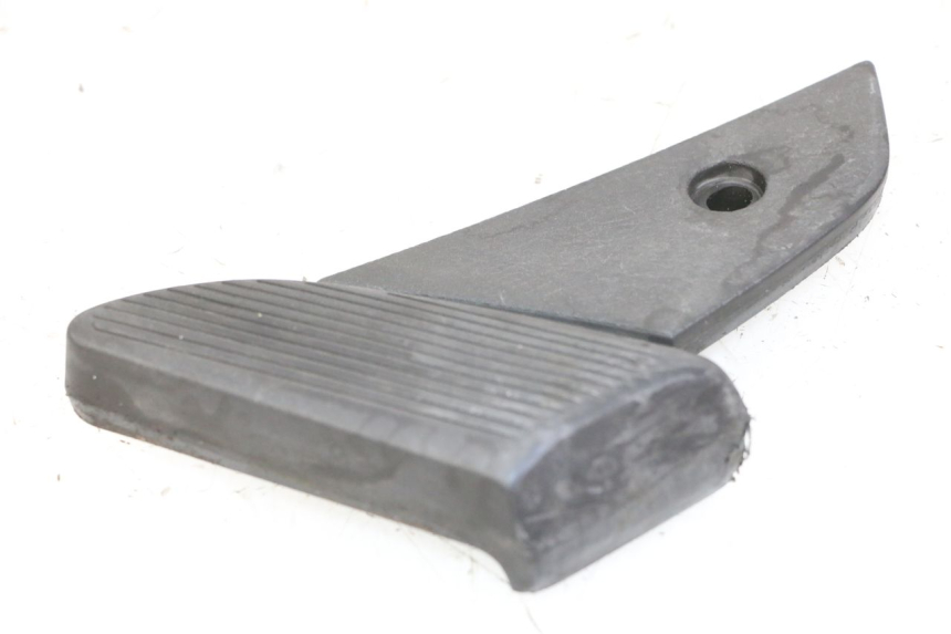 photo de REAR LEFT FOOTREST PIAGGIO VESPA LX 150 (2005 - 2013) - Main view