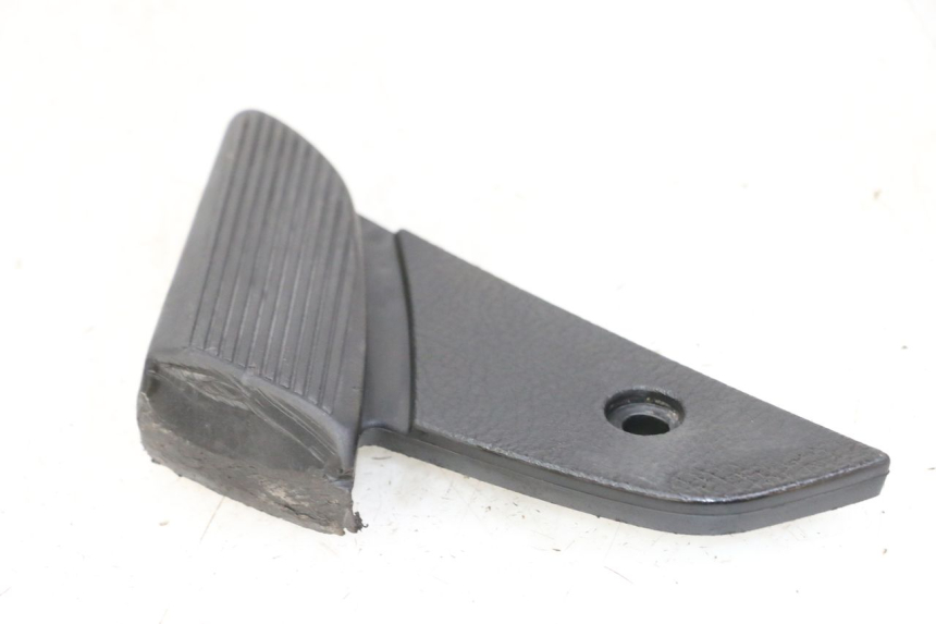 photo de REAR LEFT FOOTREST PIAGGIO VESPA S 2T 50 (2007 - 2014) - Main view