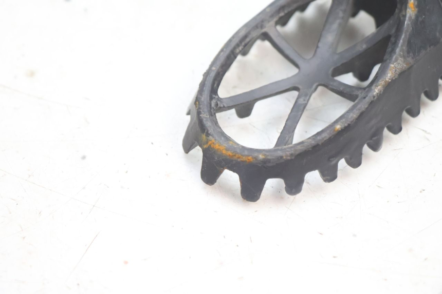 photo de REAR LEFT FOOTREST APOLLO RFZ 150 - Alternative perspective