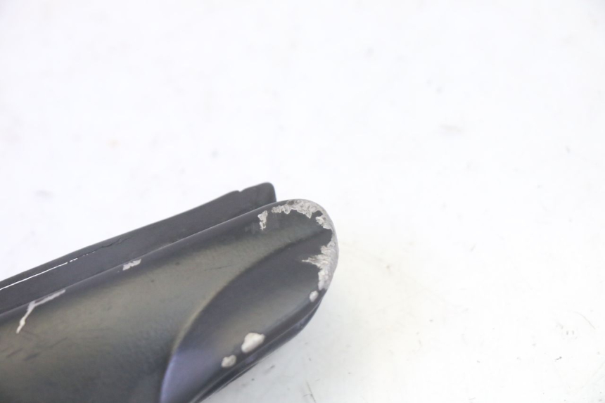 photo de REAR LEFT FOOTREST GILERA RUNNER SP 50 (2009 - 2017) - Zoom on usage condition