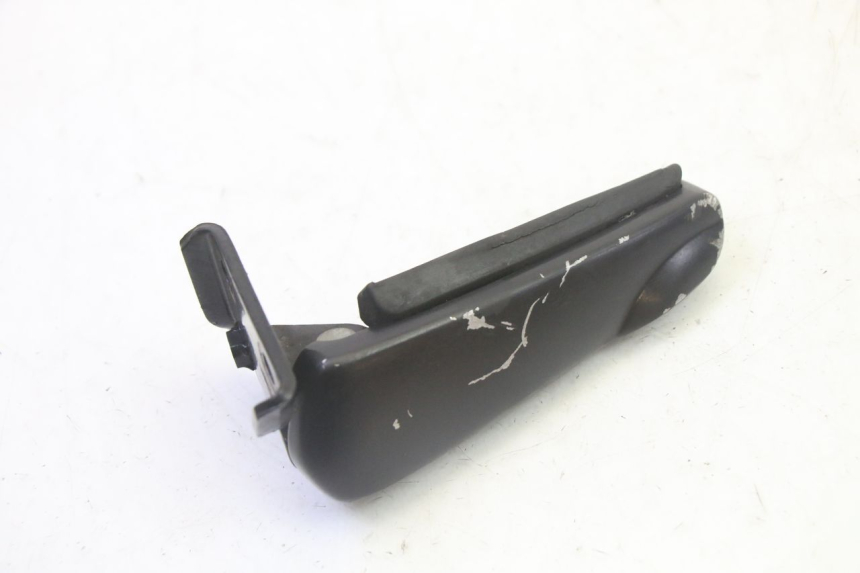photo de REAR LEFT FOOTREST GILERA RUNNER SP 50 (2009 - 2017) - Alternative perspective