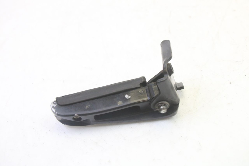 photo de REAR LEFT FOOTREST GILERA RUNNER SP 50 (2009 - 2017) - Surface and material condition