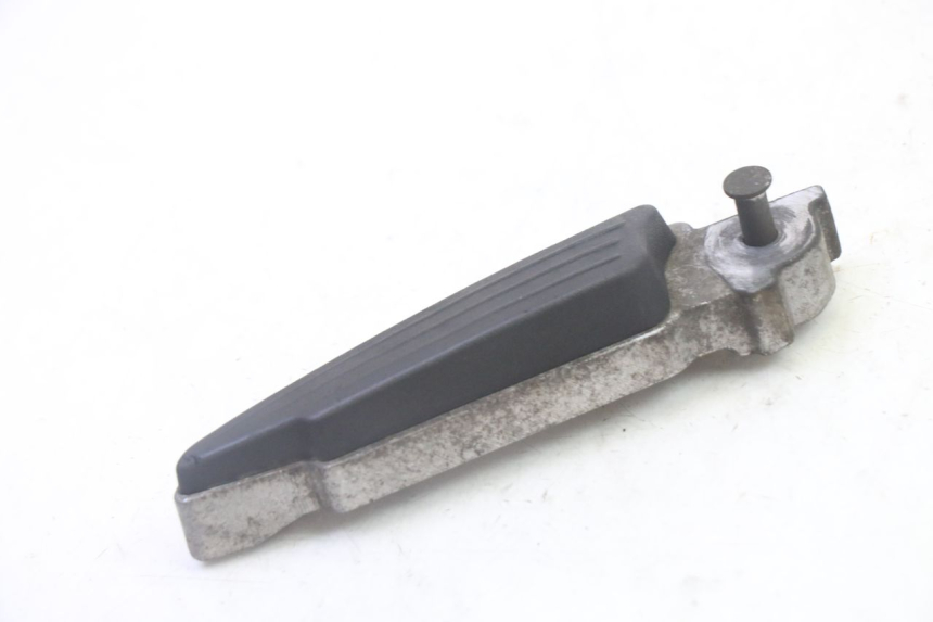 photo de REAR LEFT FOOTREST PEUGEOT SATELIS 125 (2013 - 2018) - Component detail