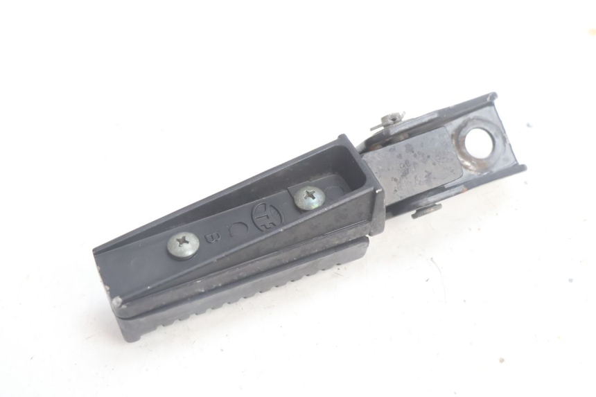 photo de REAR LEFT FOOTREST MASH SEVENTY FIVE 125 (2013 - 2021) - Zoom on usage condition