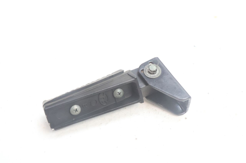 photo de REAR LEFT FOOTREST MASH SEVENTY FIVE 125 (2013 - 2021) - Technical close-up
