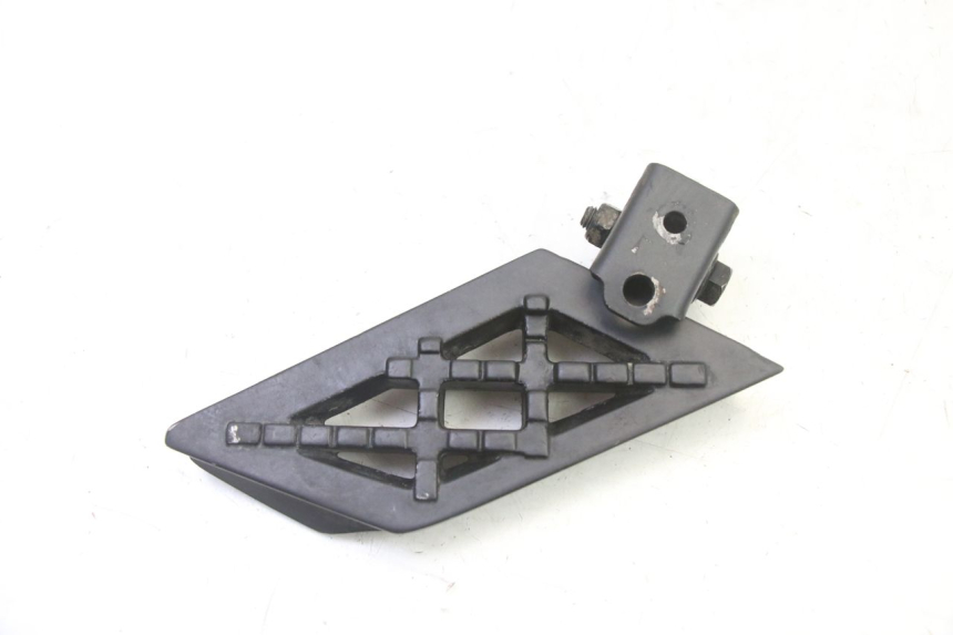 photo de REAR LEFT FOOTREST PEUGEOT STREETZONE I NAKED 2T 50 (2018 - 2020) - Component detail